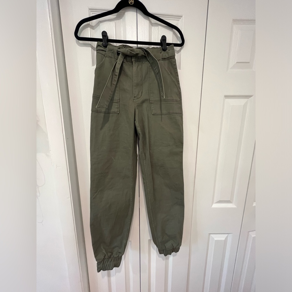 Hollister XS Ultra High Rise Jogger Cargo Pants
